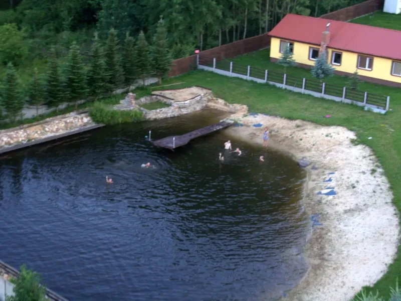 Mini kąpielisko i domek 4-segmentowy widziane z góry